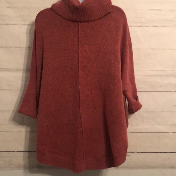 Loft Sweater Poncho - Picture 4 of 6